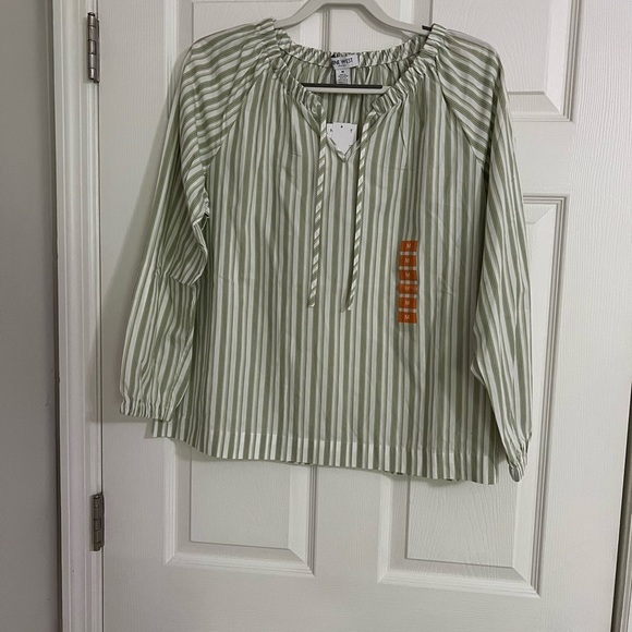 Nine West Jeans Laurel Green Stripe Tie Front blouse Size M - Picture 4 of 14
